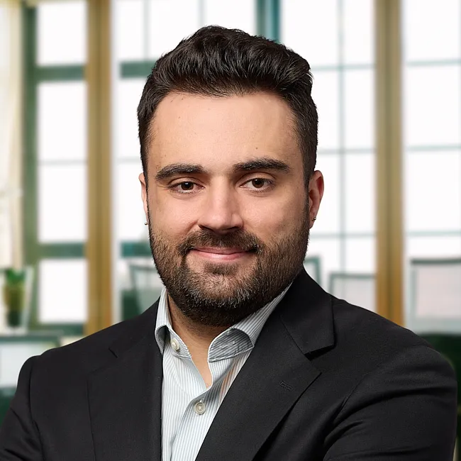 Forum Financial Team Member Victor Ribadeneyra