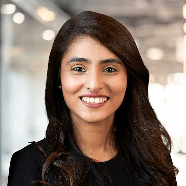 Forum Financial Backoffice Associate Aliza Khan